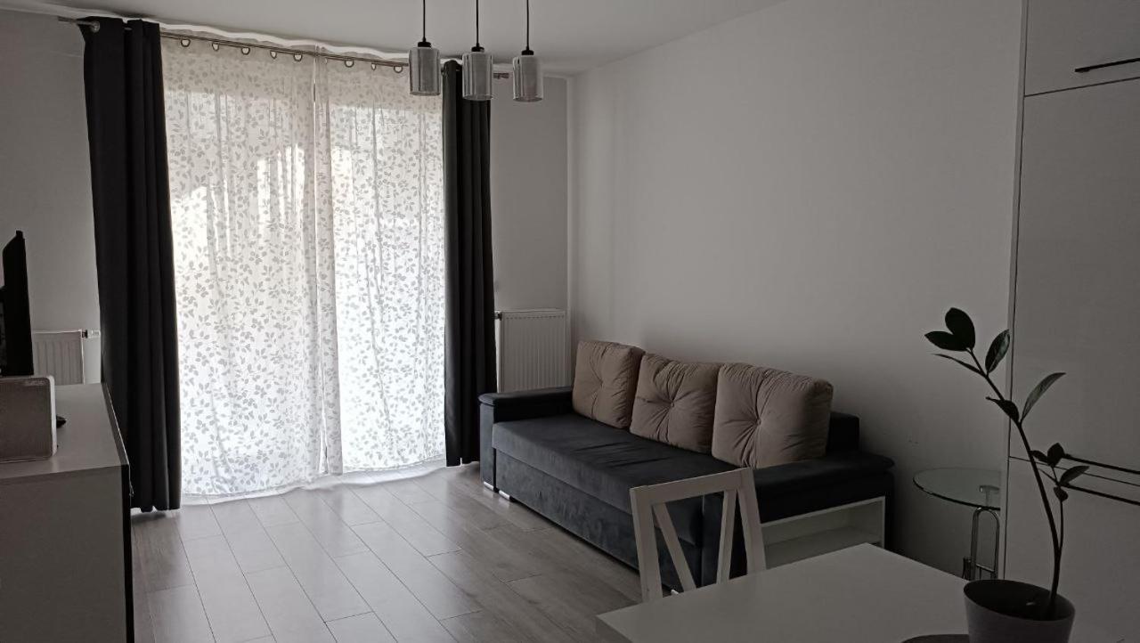 Apartment Z Ogrodkiem Na Warszawskiej Woli Varsovie Extérieur photo